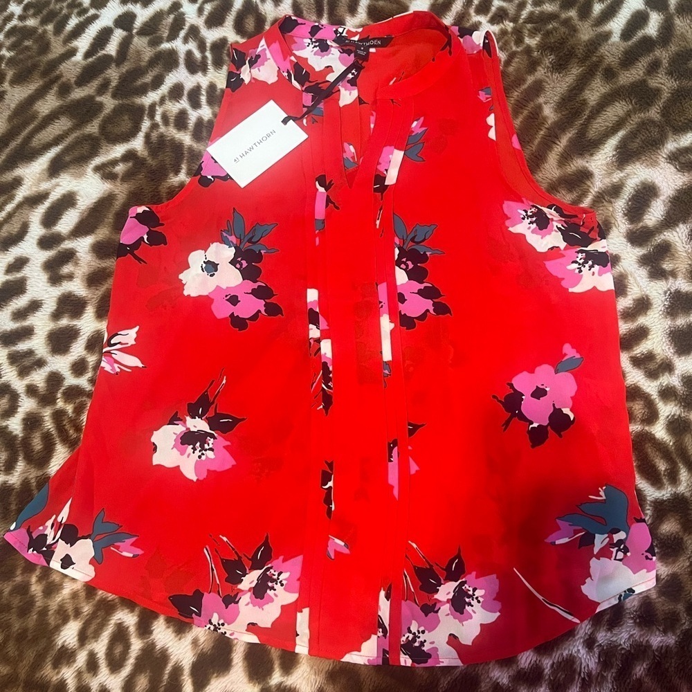 14th Hawthorn short sleeved Red Flower shirt
